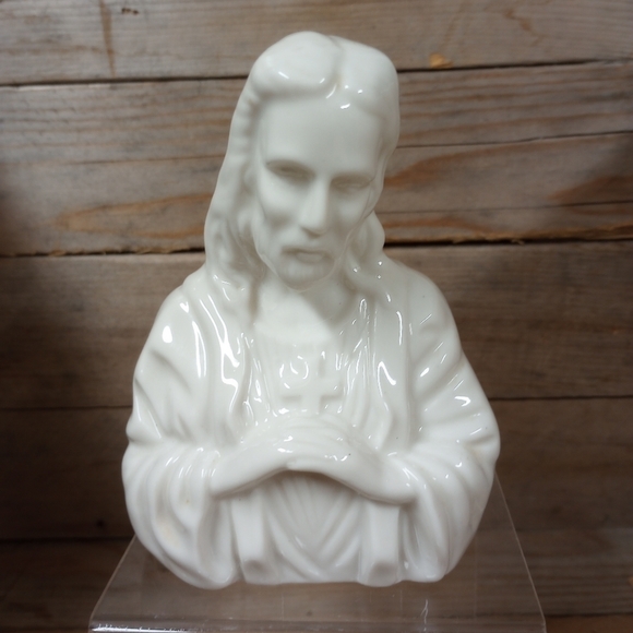 Vintage Sacred Heart Of Jesus Porcelain Bust Religious Art Porcelain Jesus. - Picture 1 of 8